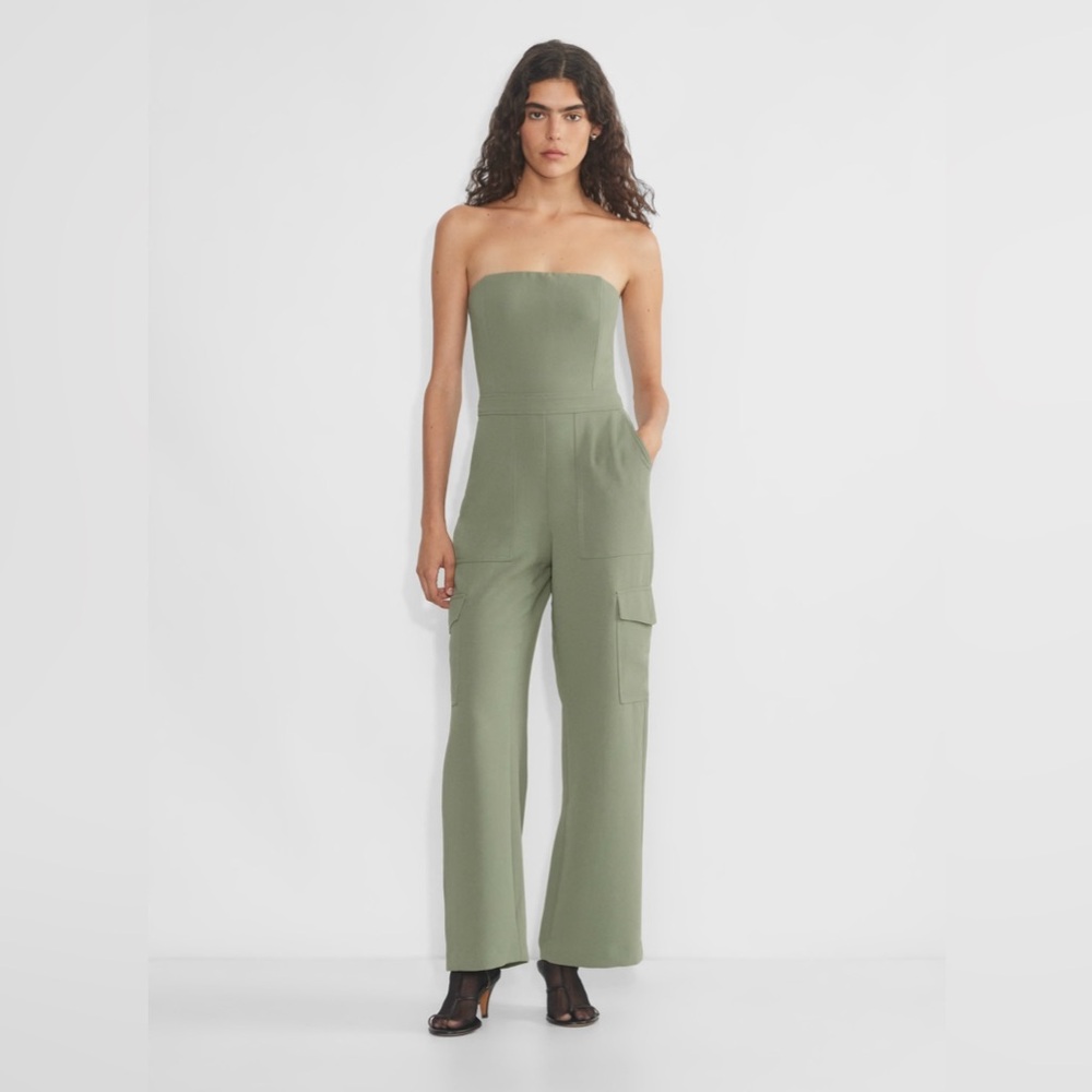Aritzia Japanese crepe strapless cargo jumpsuit